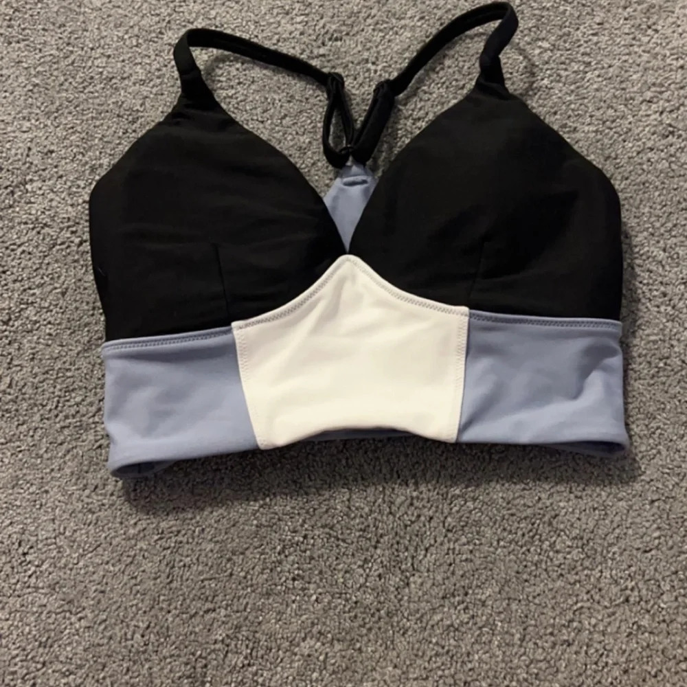 workout top